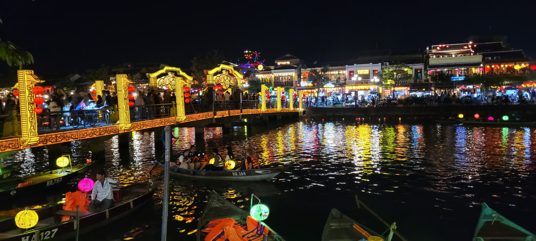 HOI AN BY NIGHT