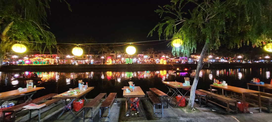 HOI AN STREET FOOD AND SPECIALITIES, HOIAN STREETFOOD, HOI AN SPECIALITIES, VIETNAM STREETFOOD, HOI AN RIVERSIDE, HOI AN WHERE TO EAT