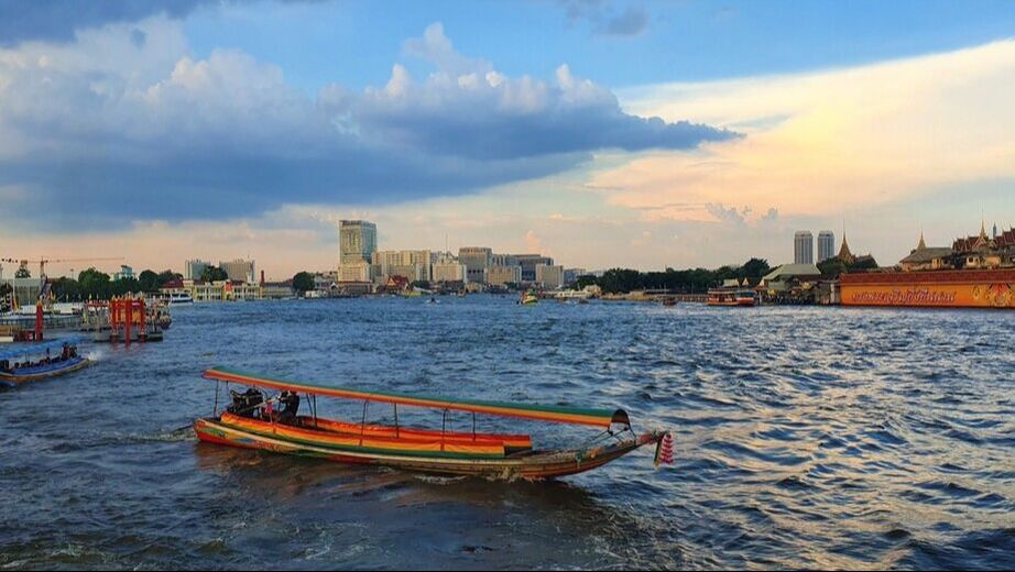bangkok long tail boat