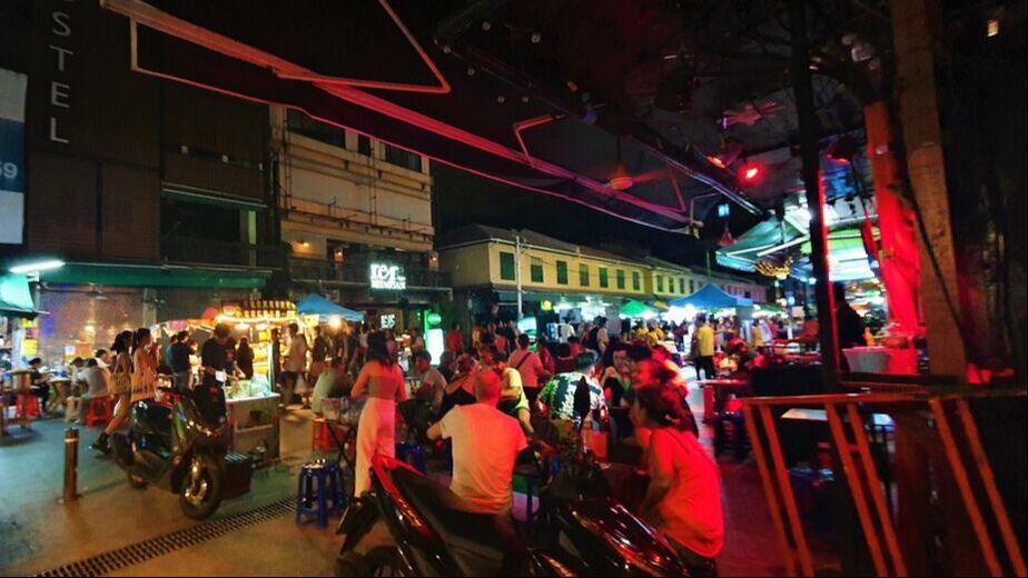 khaosan road, bangkok, bangkok night market, bangkok mercato notturno, strada khaosan