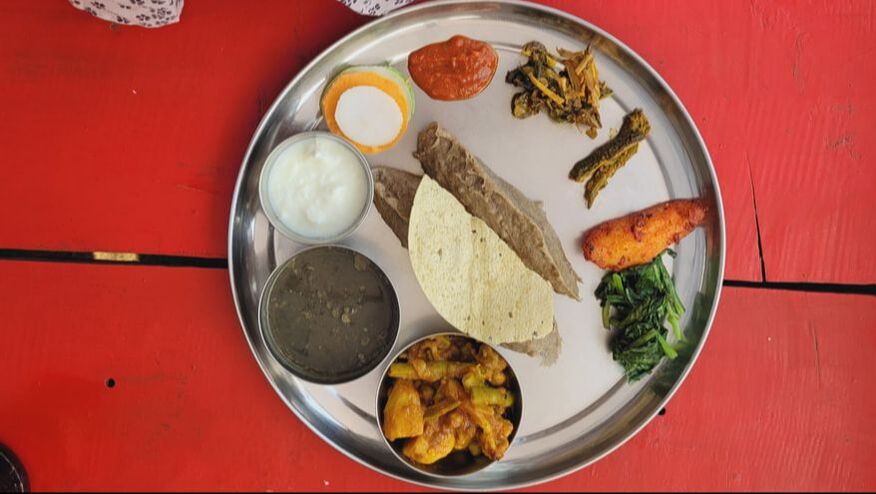 nepal yiyeceker, nepal milli yemegi, nepal geleneksel yemegi, nepal yemekler, nepal princ, nepal pilav, nepal mercimek 