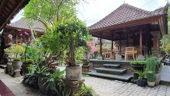 homestay in ubud, ubud private, ubud stay with locals, ubud home, balinese homestay, bali home, bali houses experience, bali family experience, like a balinese